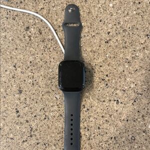 Apple Watch Series 7, 45 MM.